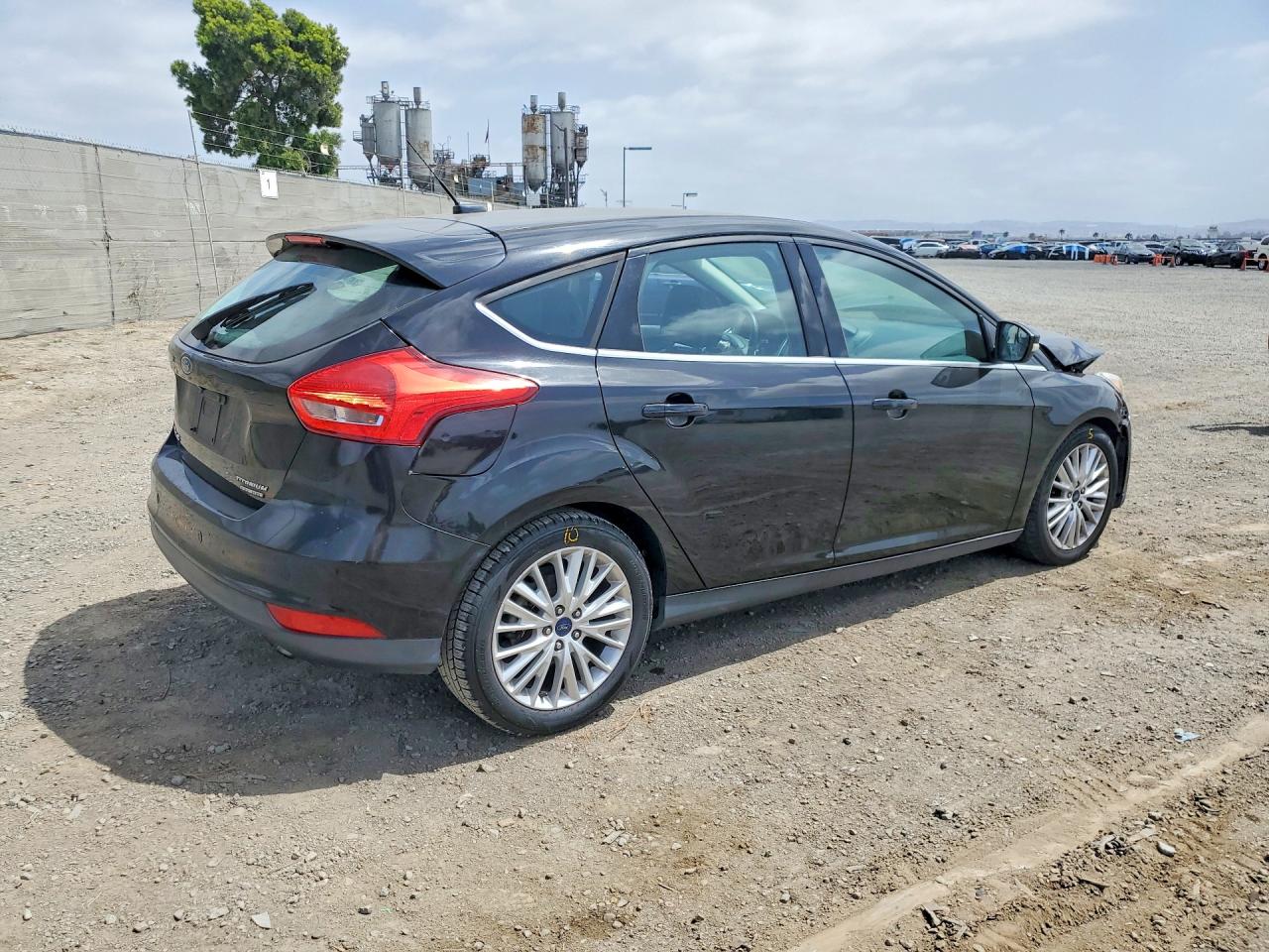 FORD FOCUS 2016 — 3