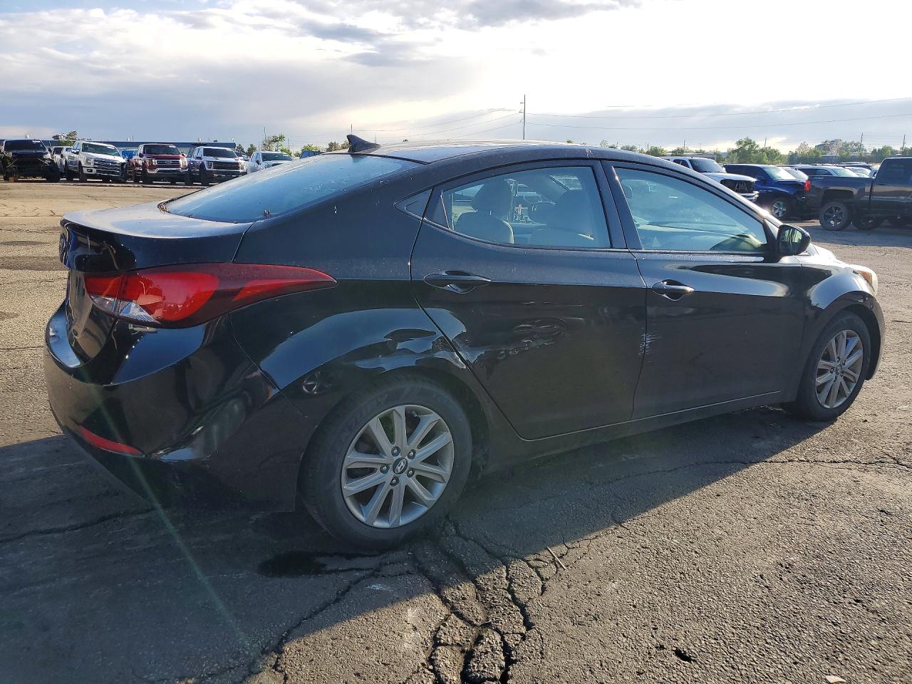 HYUNDAI ELANTRA 2014 — 3