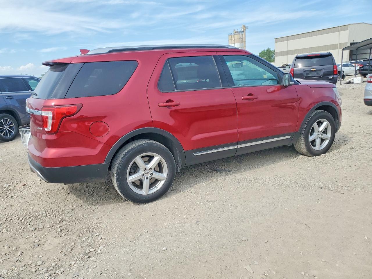 FORD EXPLORER 2016 — 3