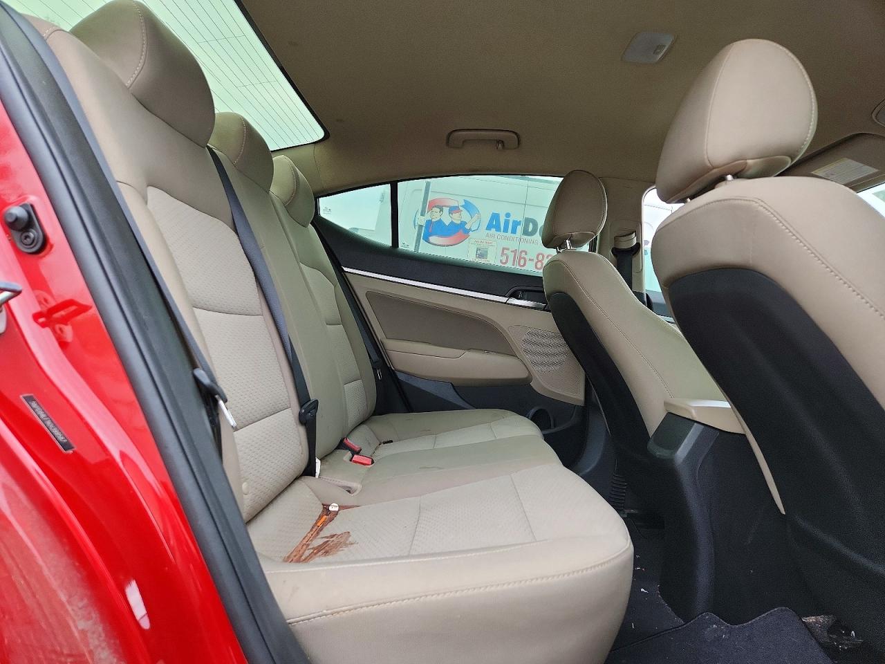 HYUNDAI ELANTRA 2019 — 10