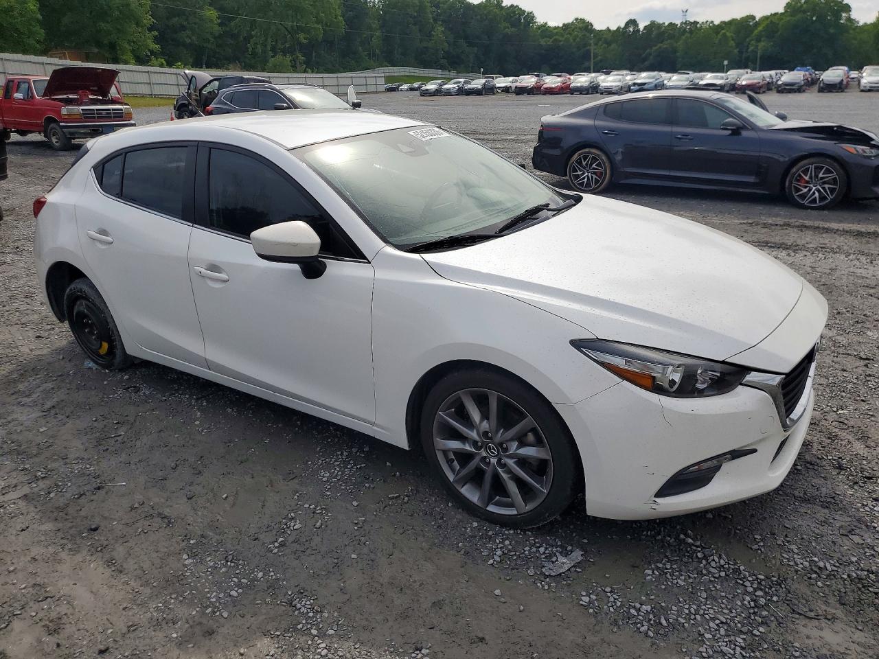 MAZDA 3 2018 — 4