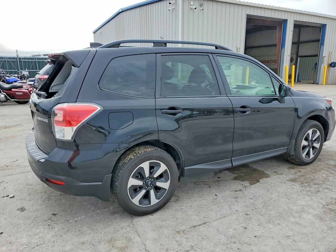 SUBARU FORESTER 2018 — 3