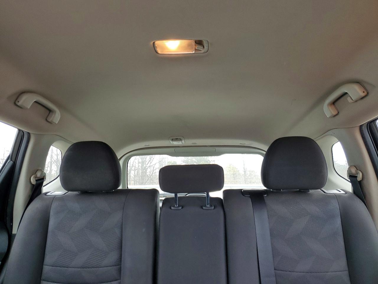 NISSAN ROGUE 2016 — 10