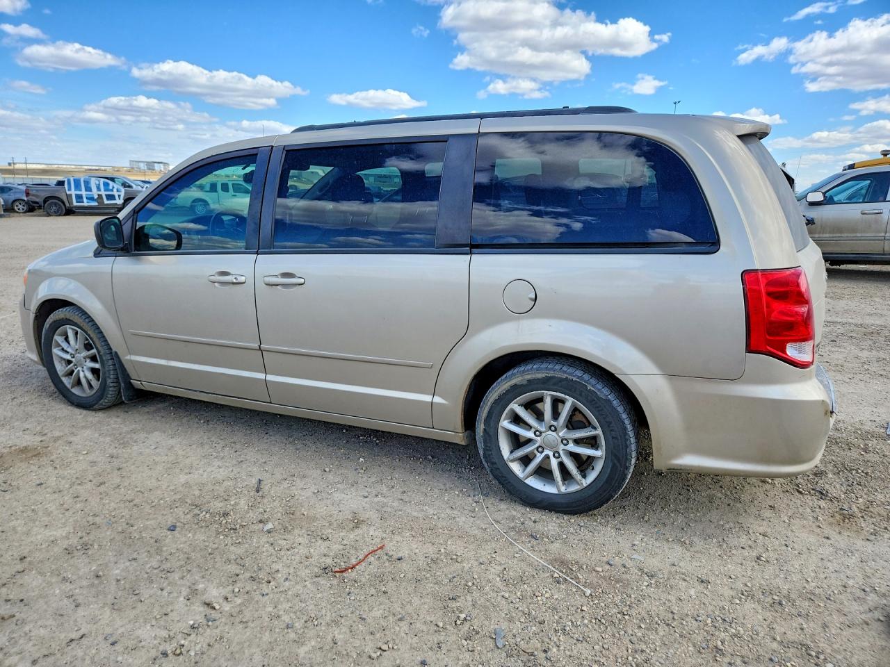 DODGE GRAND CARAVAN 2015 — 2