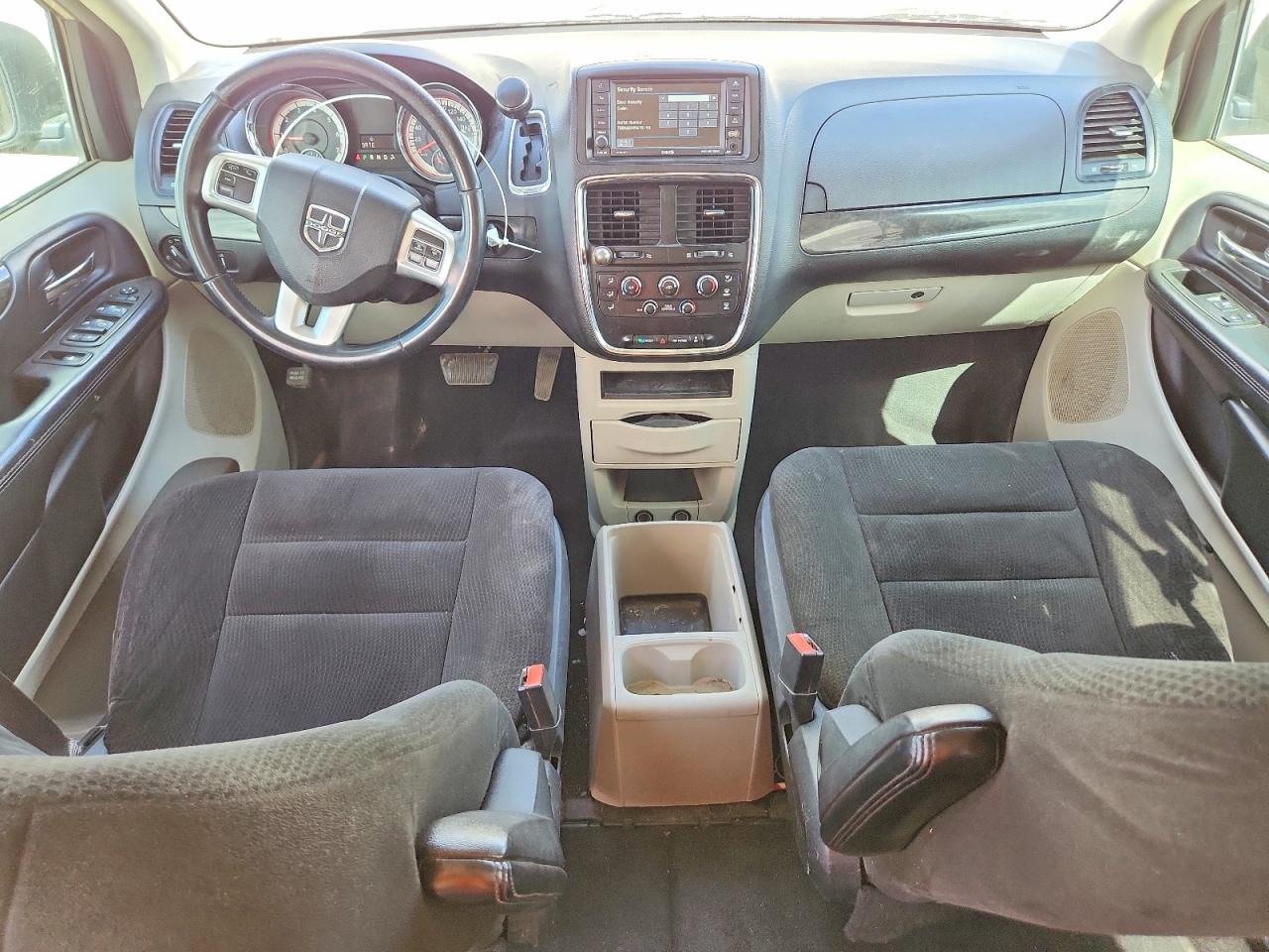 DODGE GRAND CARAVAN 2015 — 8