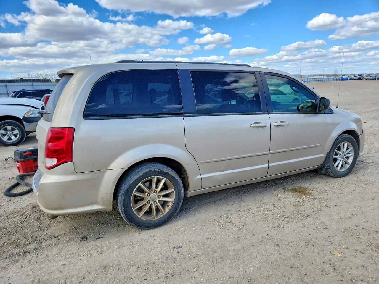 DODGE GRAND CARAVAN 2015 — 3
