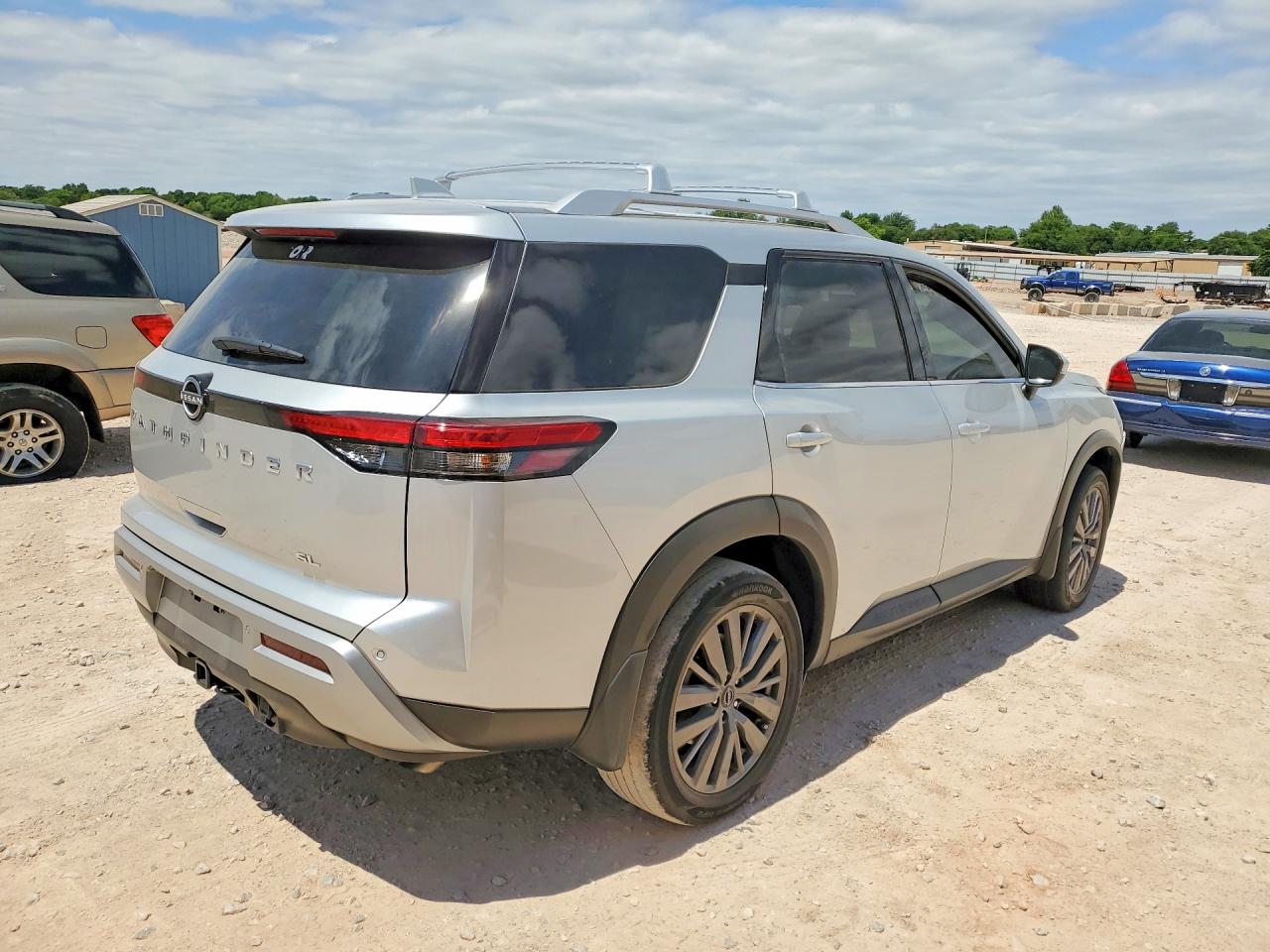 NISSAN PATHFINDER 2025 — 3