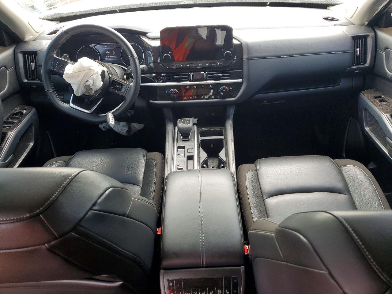 NISSAN PATHFINDER 2025 — 8