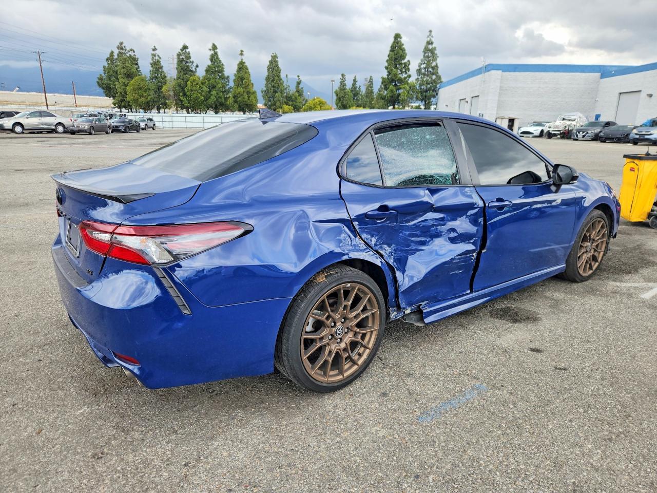 TOYOTA CAMRY 2023 — 3