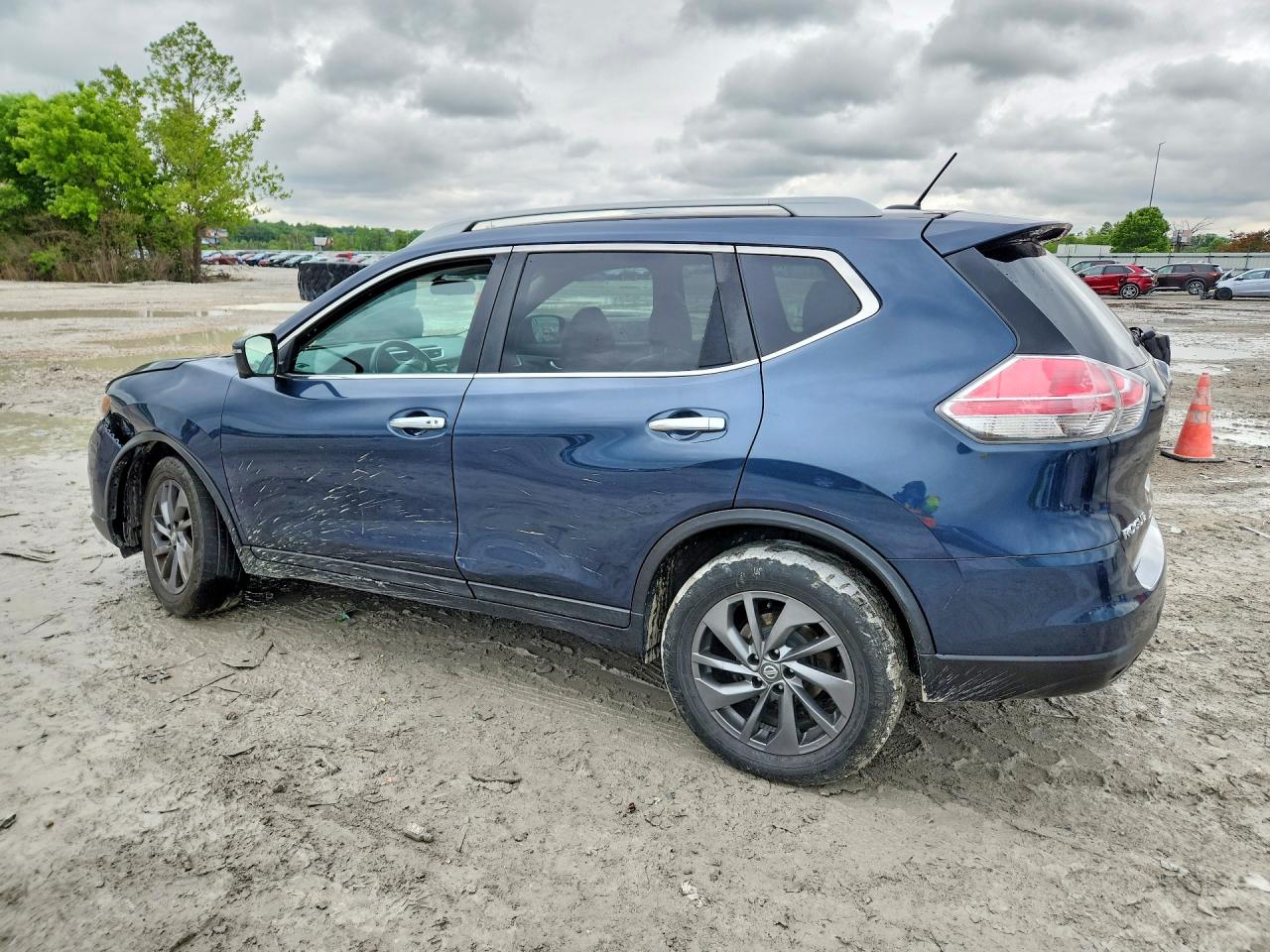 NISSAN ROGUE 2016 — 2