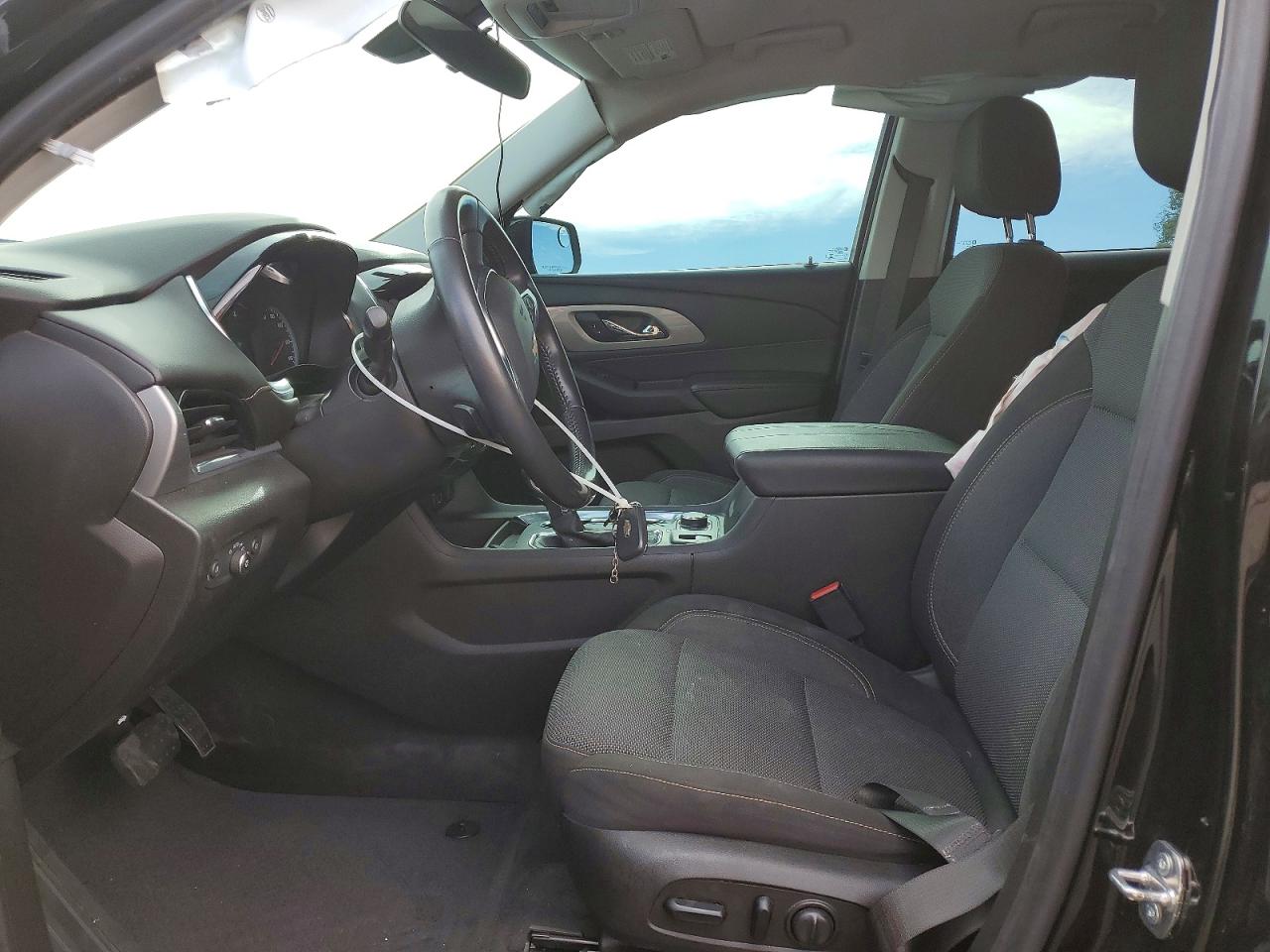CHEVROLET TRAVERSE 2021 — 7