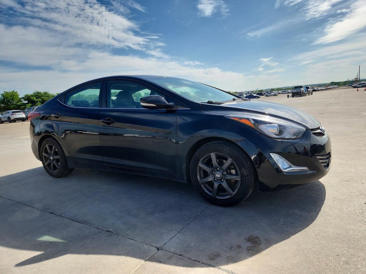 HYUNDAI ELANTRA 2015 — 4