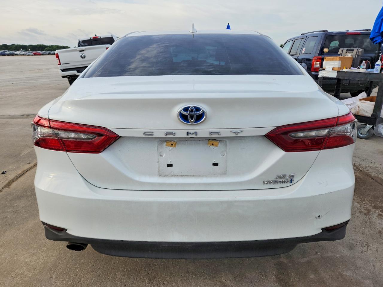 TOYOTA CAMRY 2021 — 6