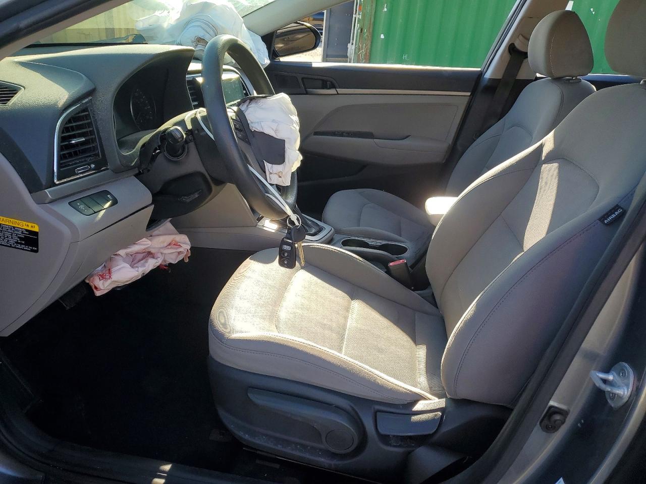 HYUNDAI ELANTRA 2018 — 7