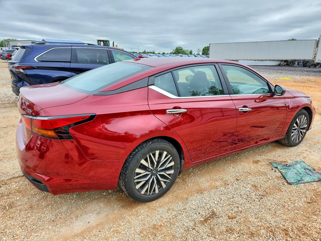 NISSAN ALTIMA 2024 — 3