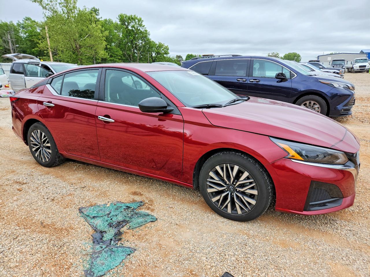 NISSAN ALTIMA 2024 — 4