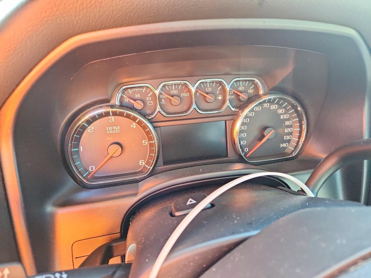 CHEVROLET SILVERADO 2016 — 9