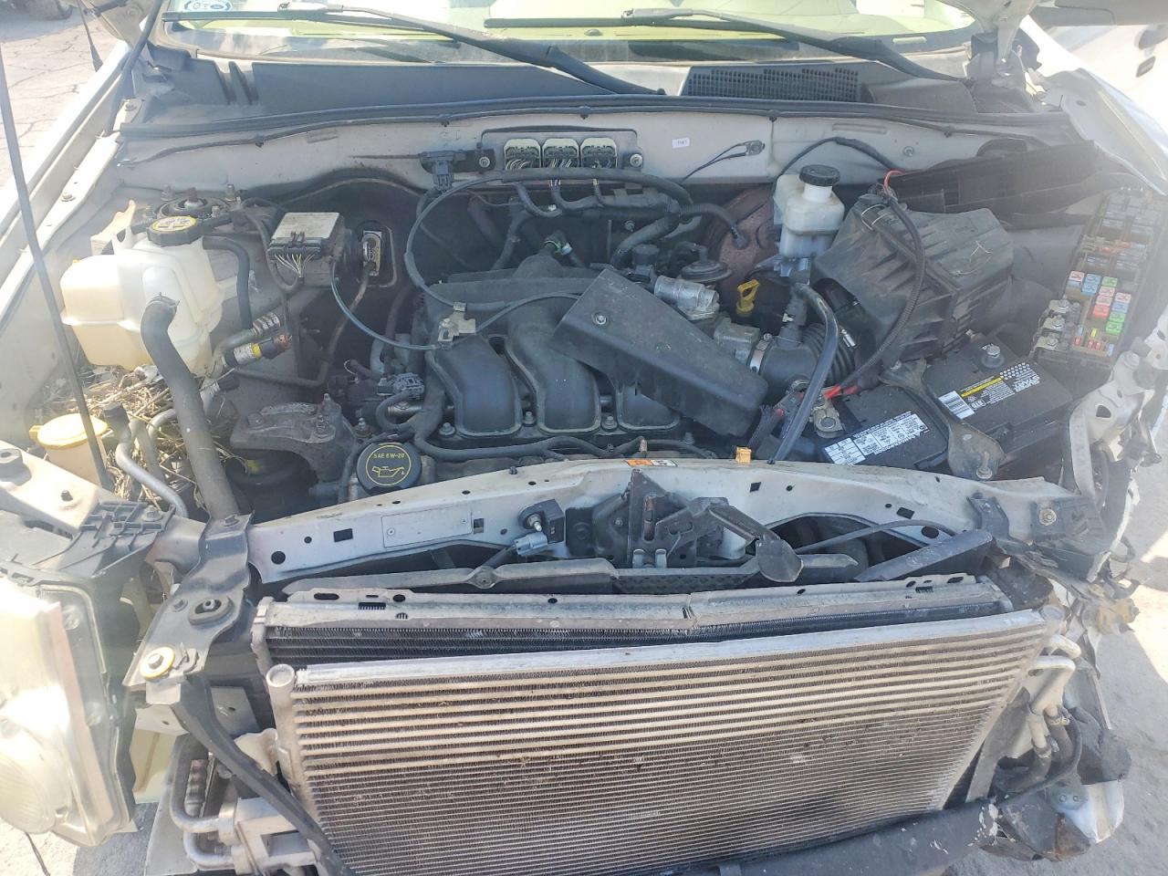 FORD ESCAPE 2008 — 11