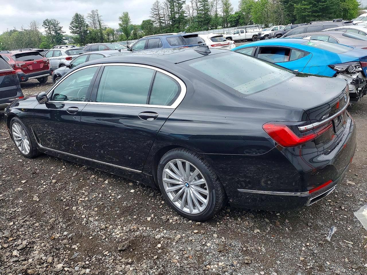 2022 BMW 740 XI