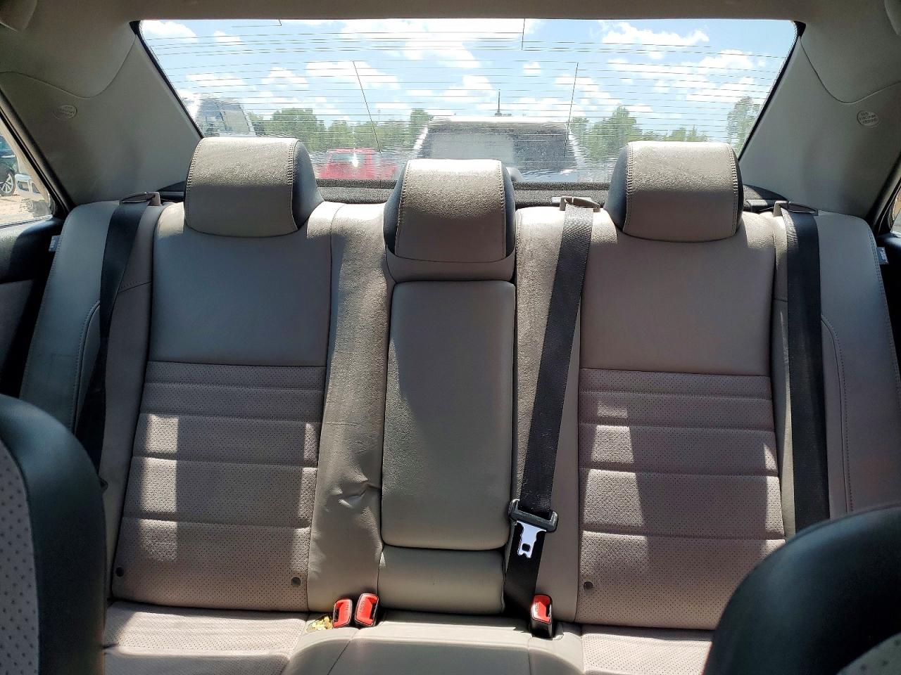 TOYOTA CAMRY 2017 — 10