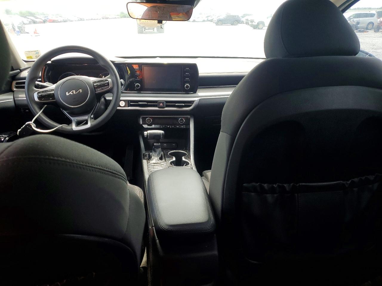 KIA K5 2022 — 8