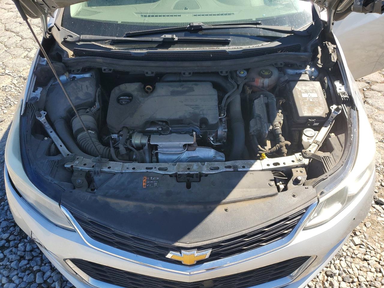 CHEVROLET CRUZE 2018 — 11