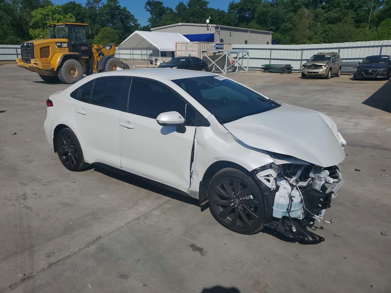 TOYOTA COROLLA 2026 — 4
