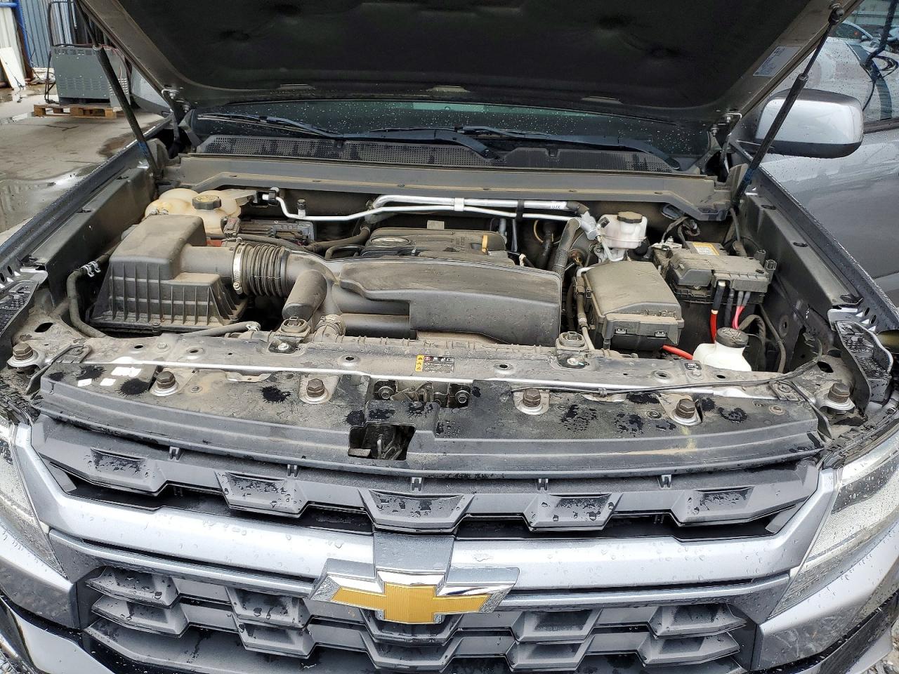 CHEVROLET COLORADO 2021 — 11