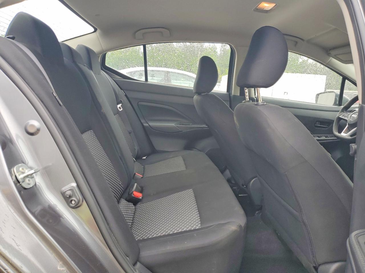 NISSAN VERSA 2021 — 10