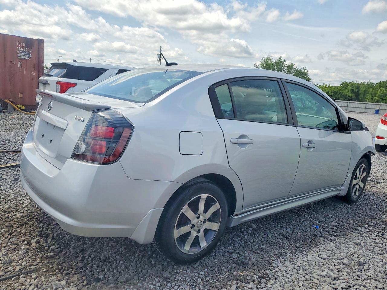 NISSAN SENTRA 2012 — 3