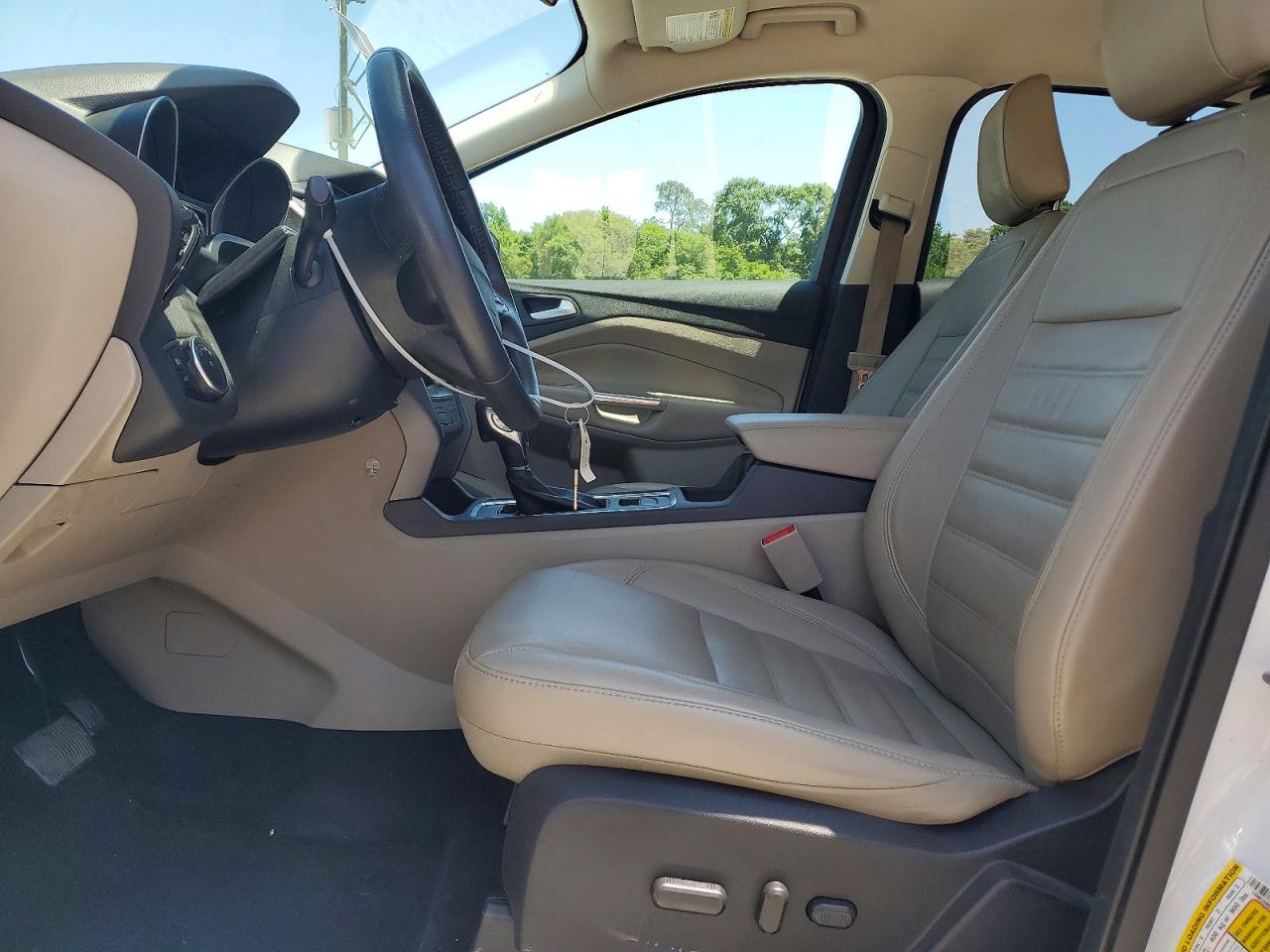 FORD ESCAPE 2018 — 7