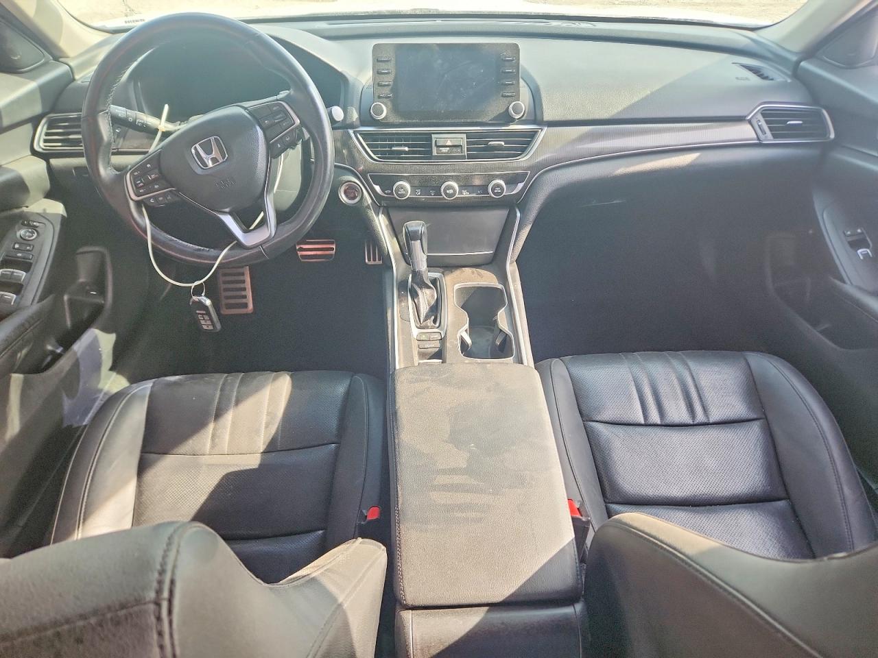 HONDA ACCORD 2022 — 8