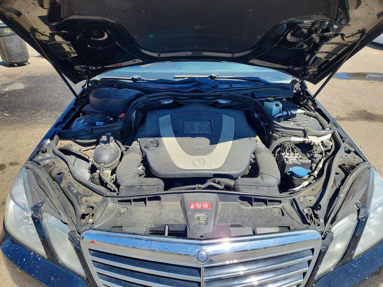 MERCEDES-BENZ E 2011 — 11