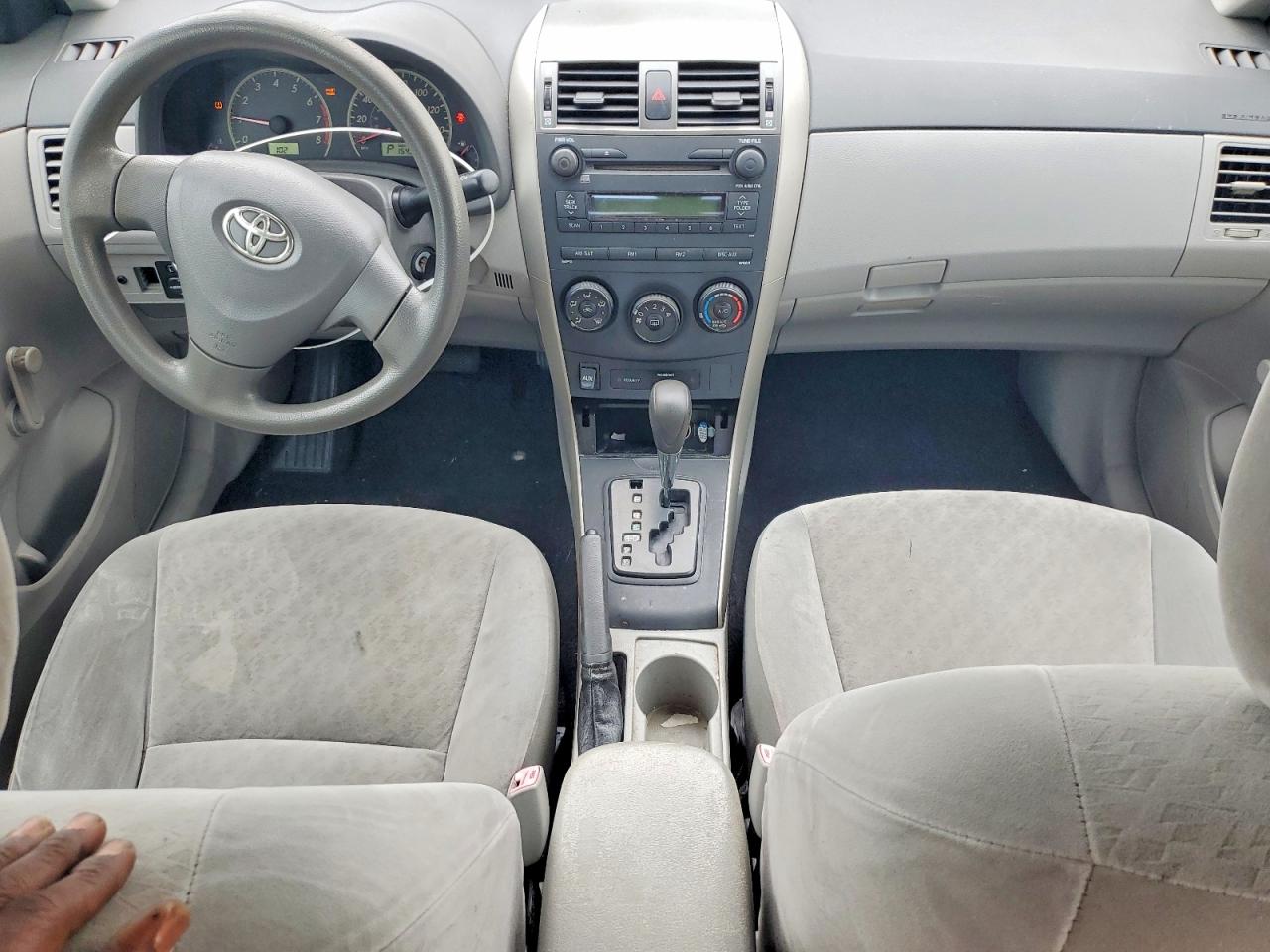 TOYOTA COROLLA 2009 — 8