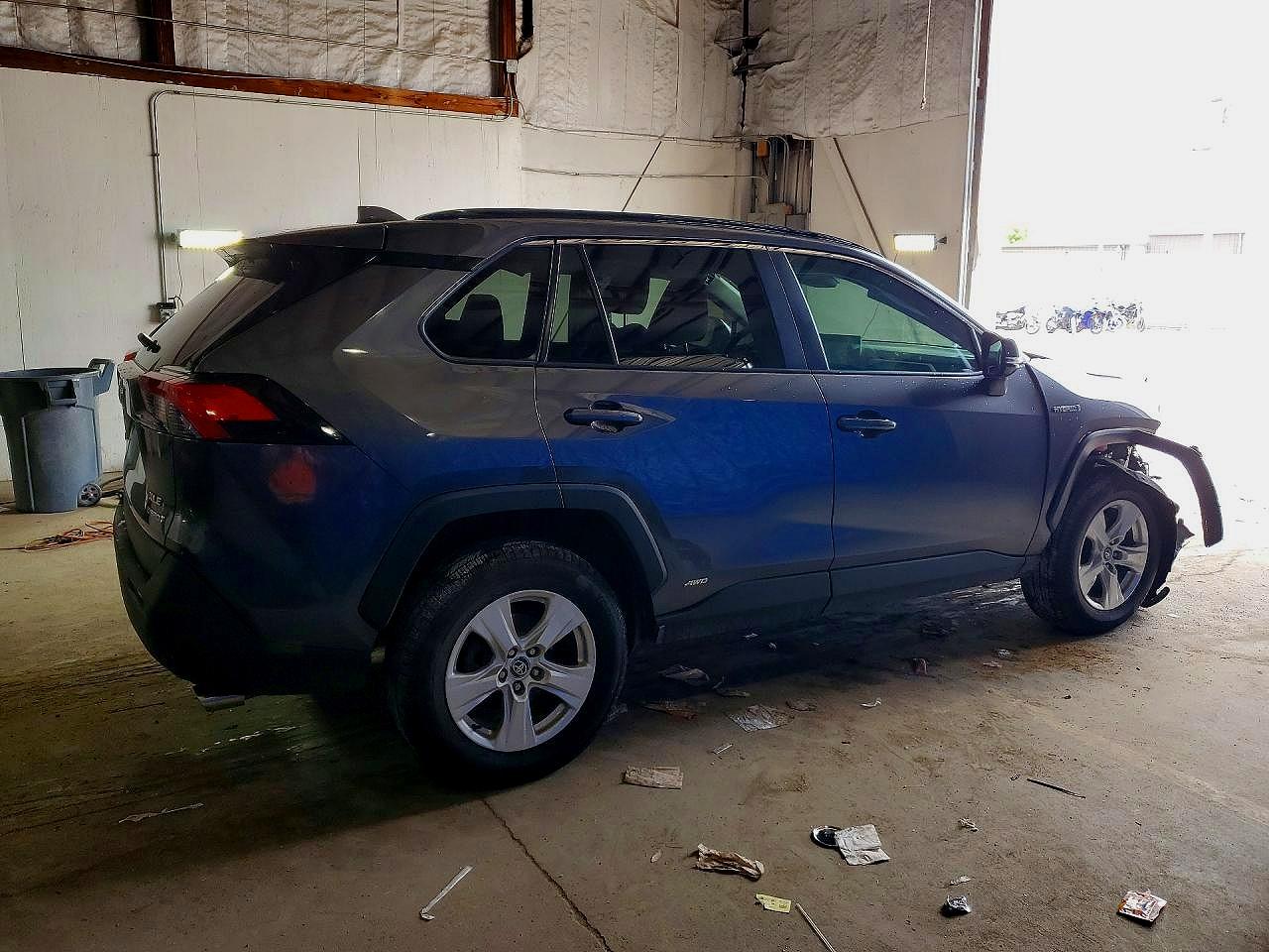 TOYOTA RAV4 HYBRID 2021 — 3