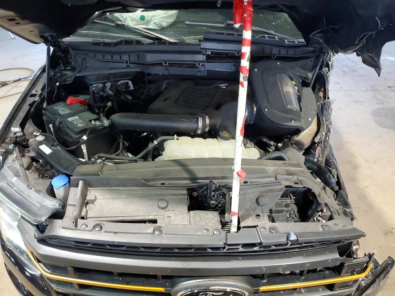 FORD F150 2022 — 11
