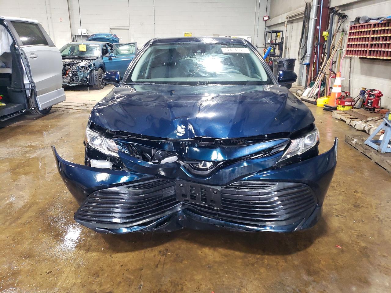 TOYOTA CAMRY 2019 — 5