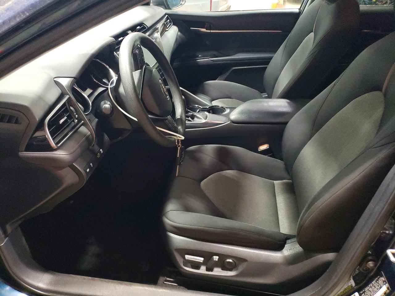 TOYOTA CAMRY 2019 — 7