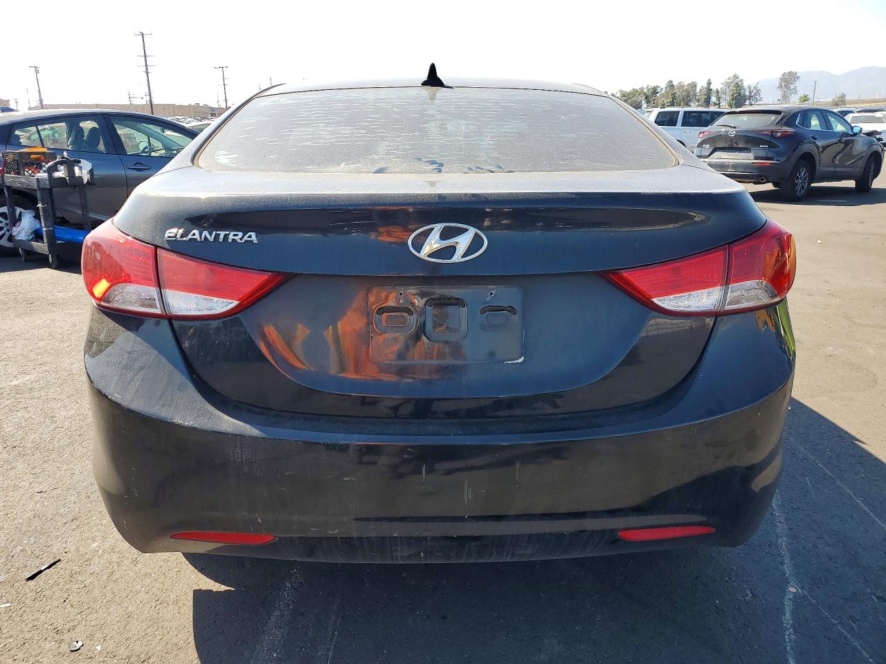 HYUNDAI ELANTRA 2013 — 6
