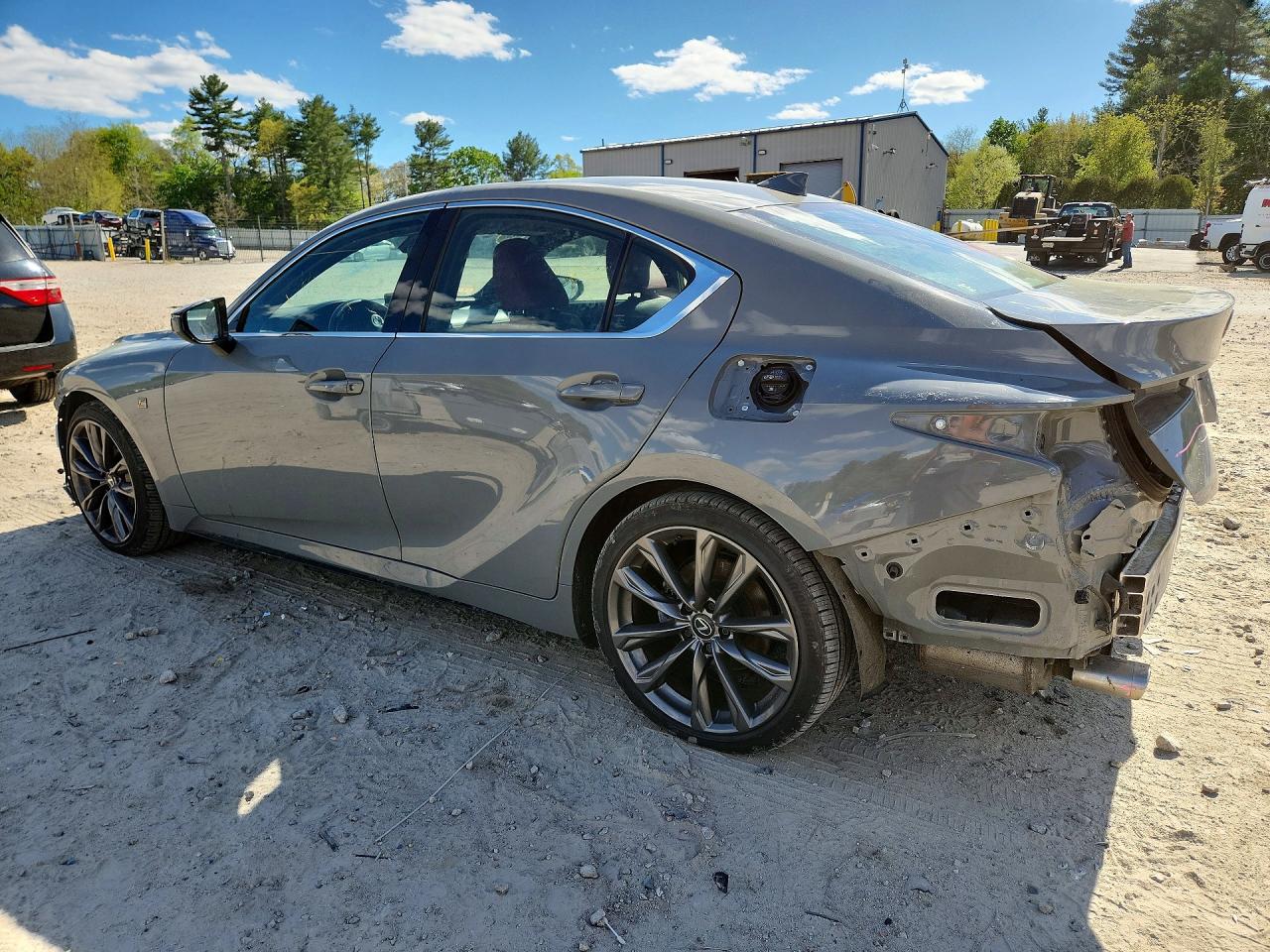 LEXUS IS 350 2024 — 2