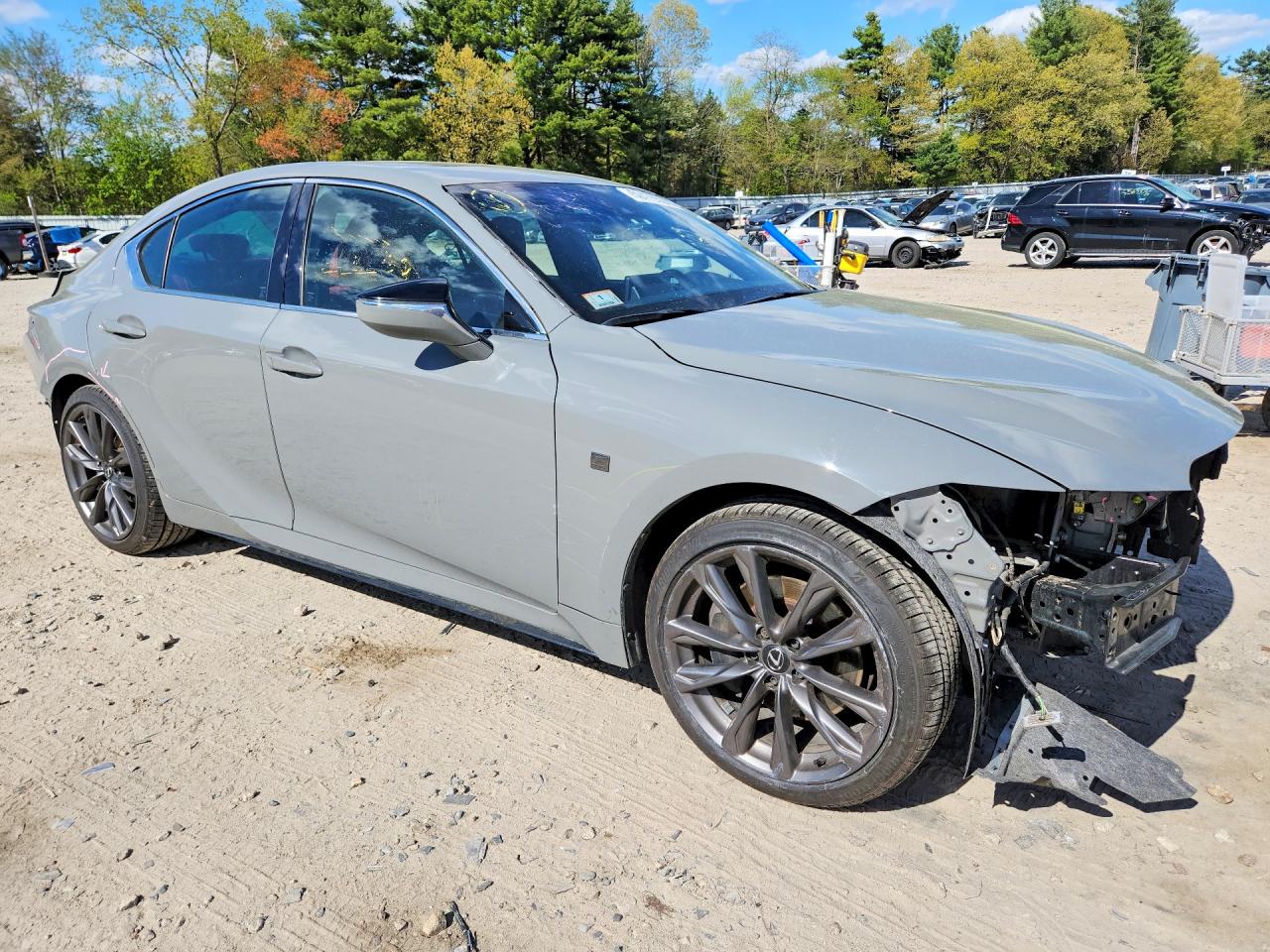 LEXUS IS 350 2024 — 4