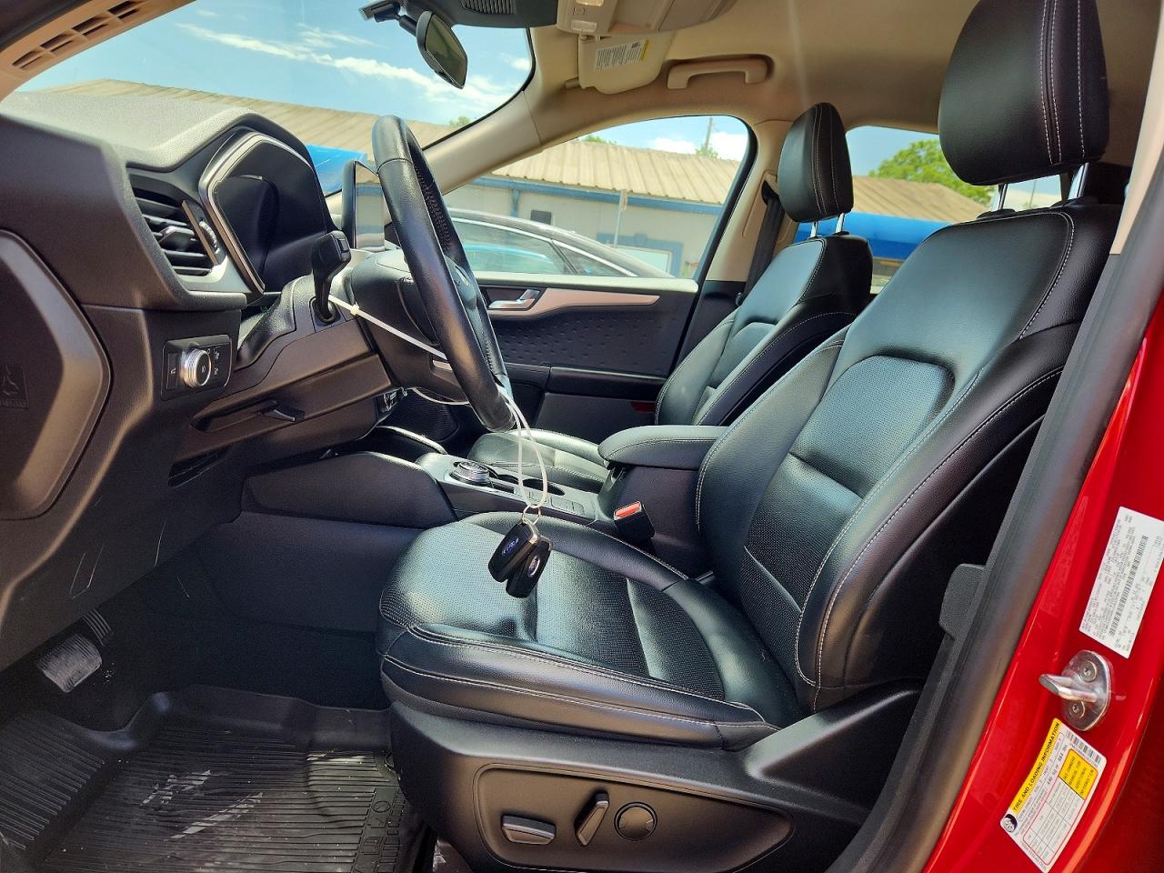 FORD ESCAPE 2020 — 7