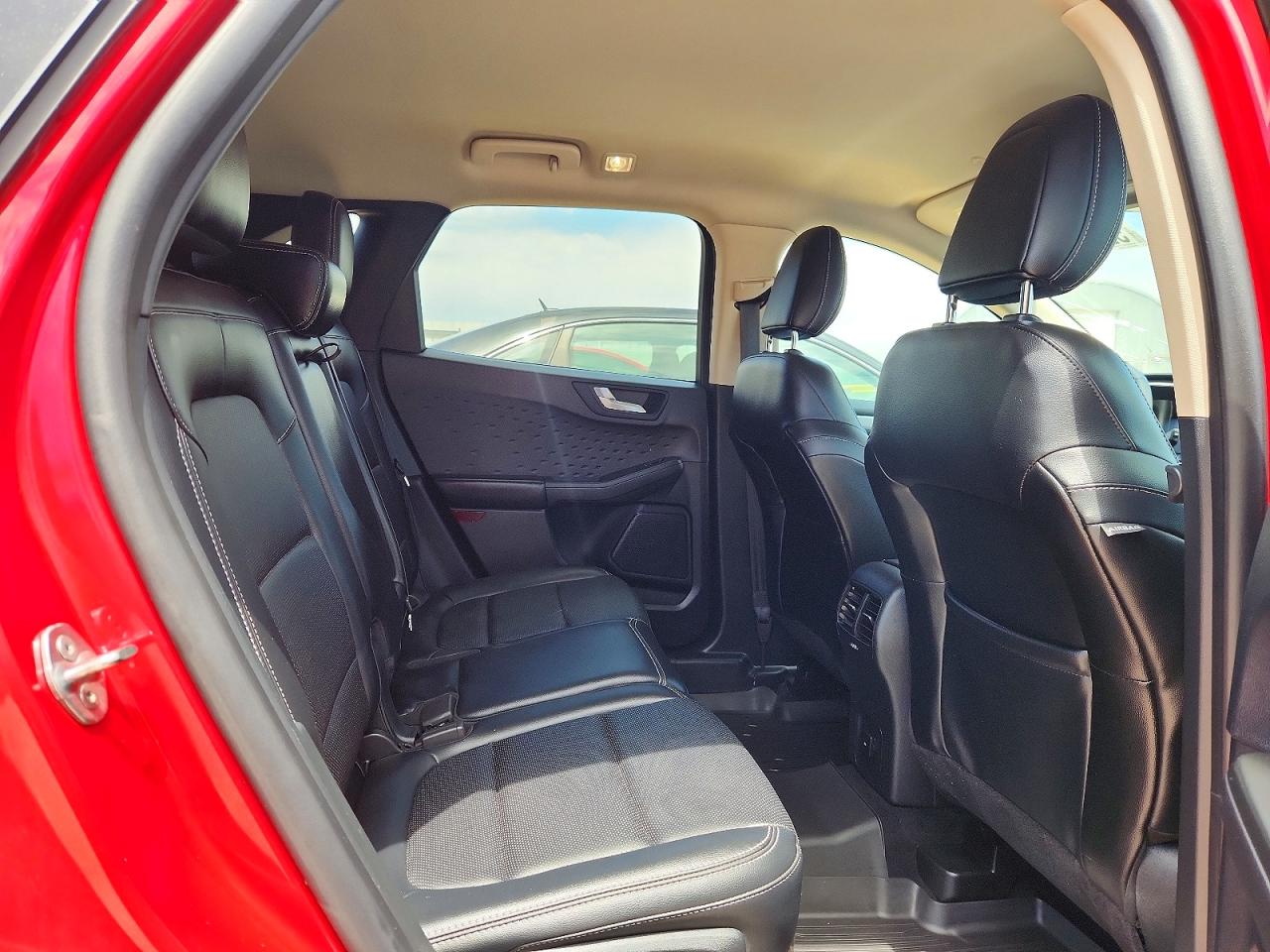 FORD ESCAPE 2020 — 10