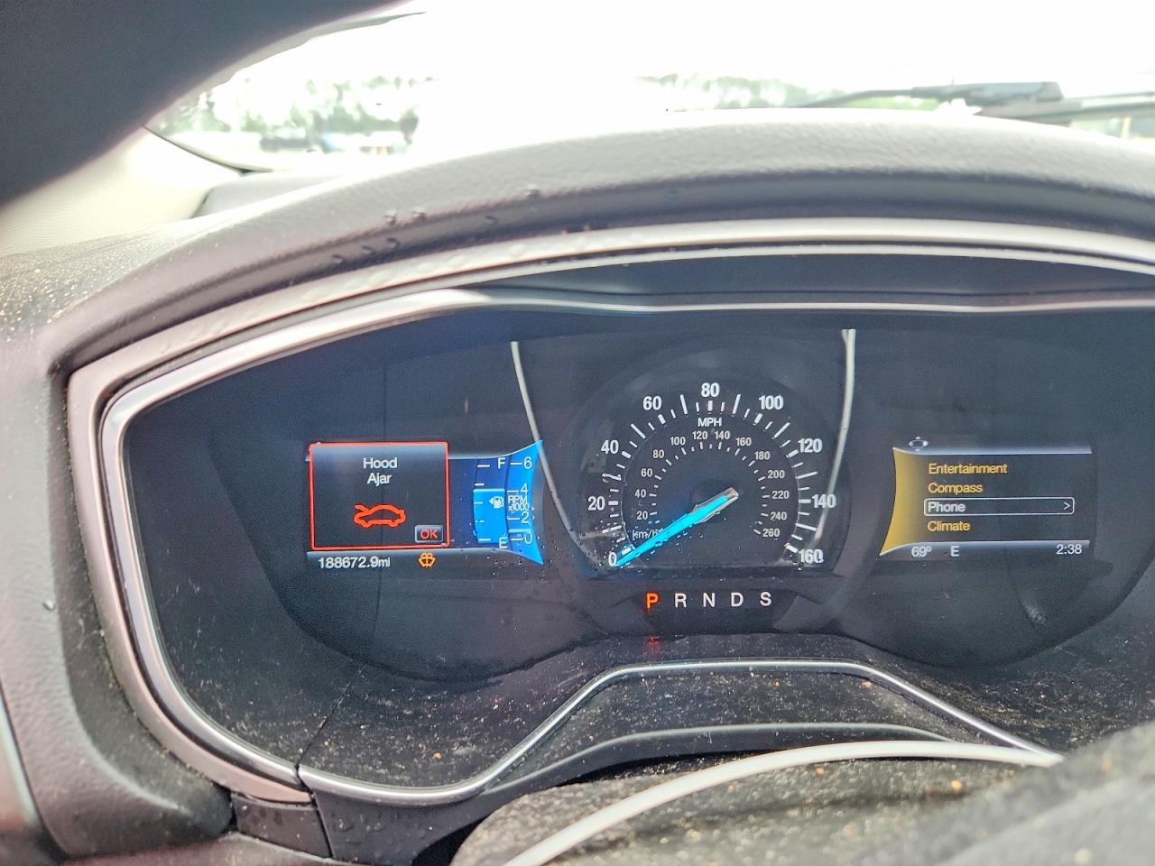 FORD FUSION 2016 — 9