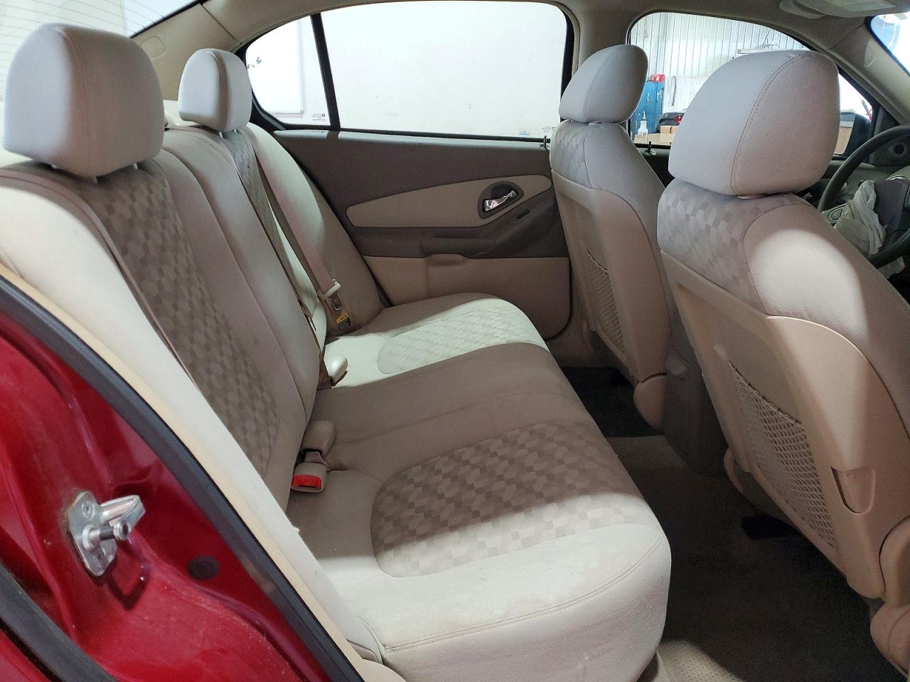 CHEVROLET MALIBU 2004 — 10