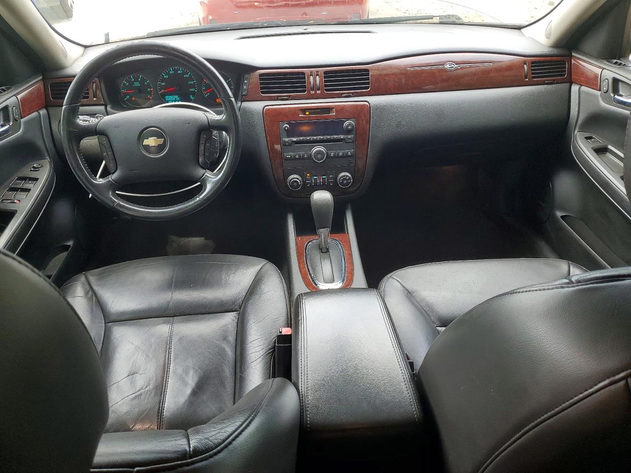 CHEVROLET IMPALA 2010 — 8