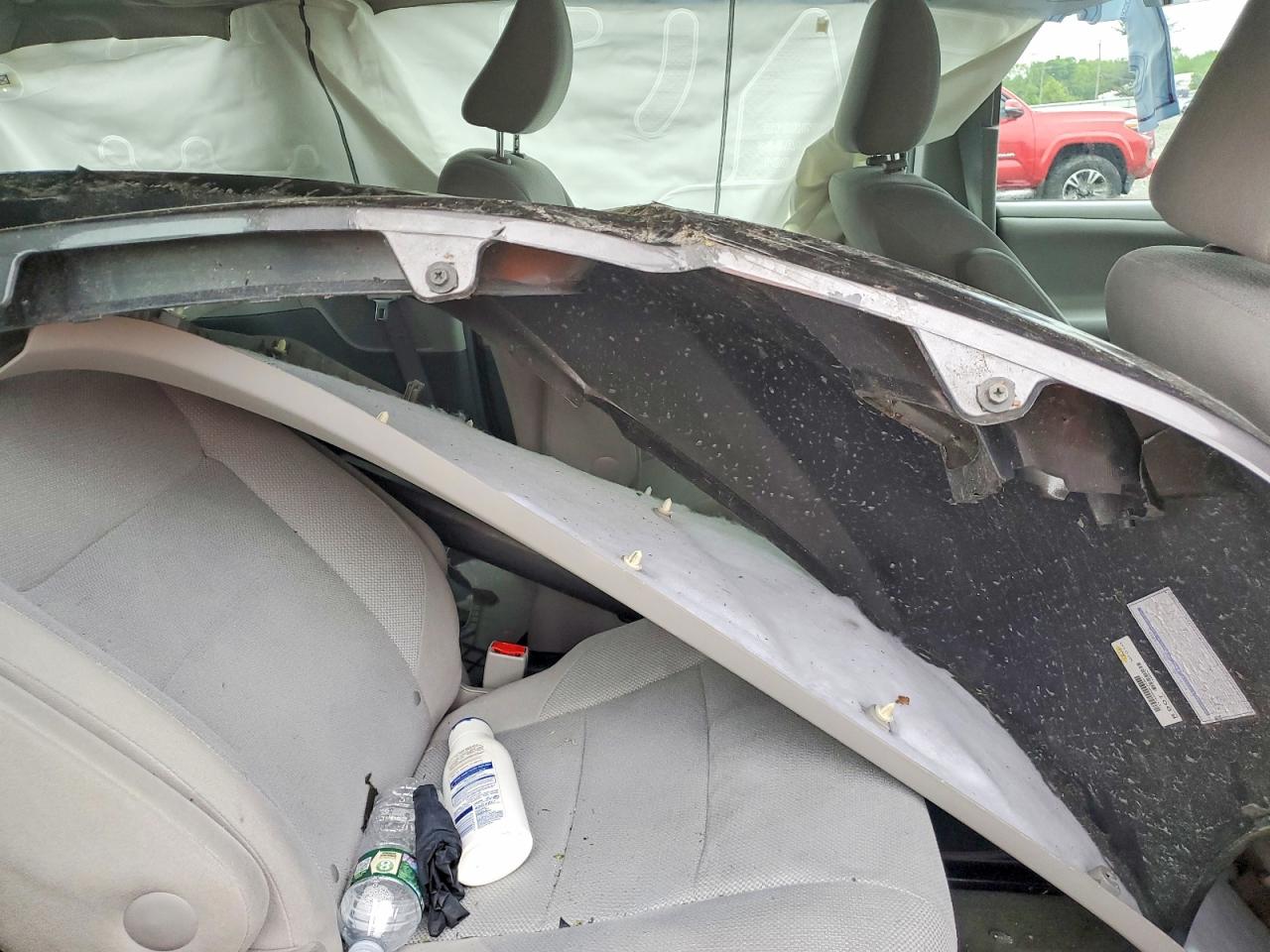 TOYOTA SIENNA 2015 — 11