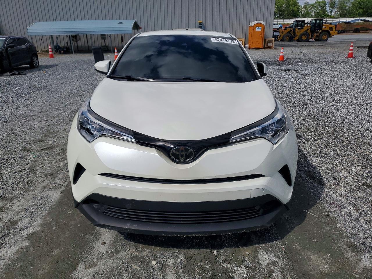 TOYOTA C-HR 2019 — 5
