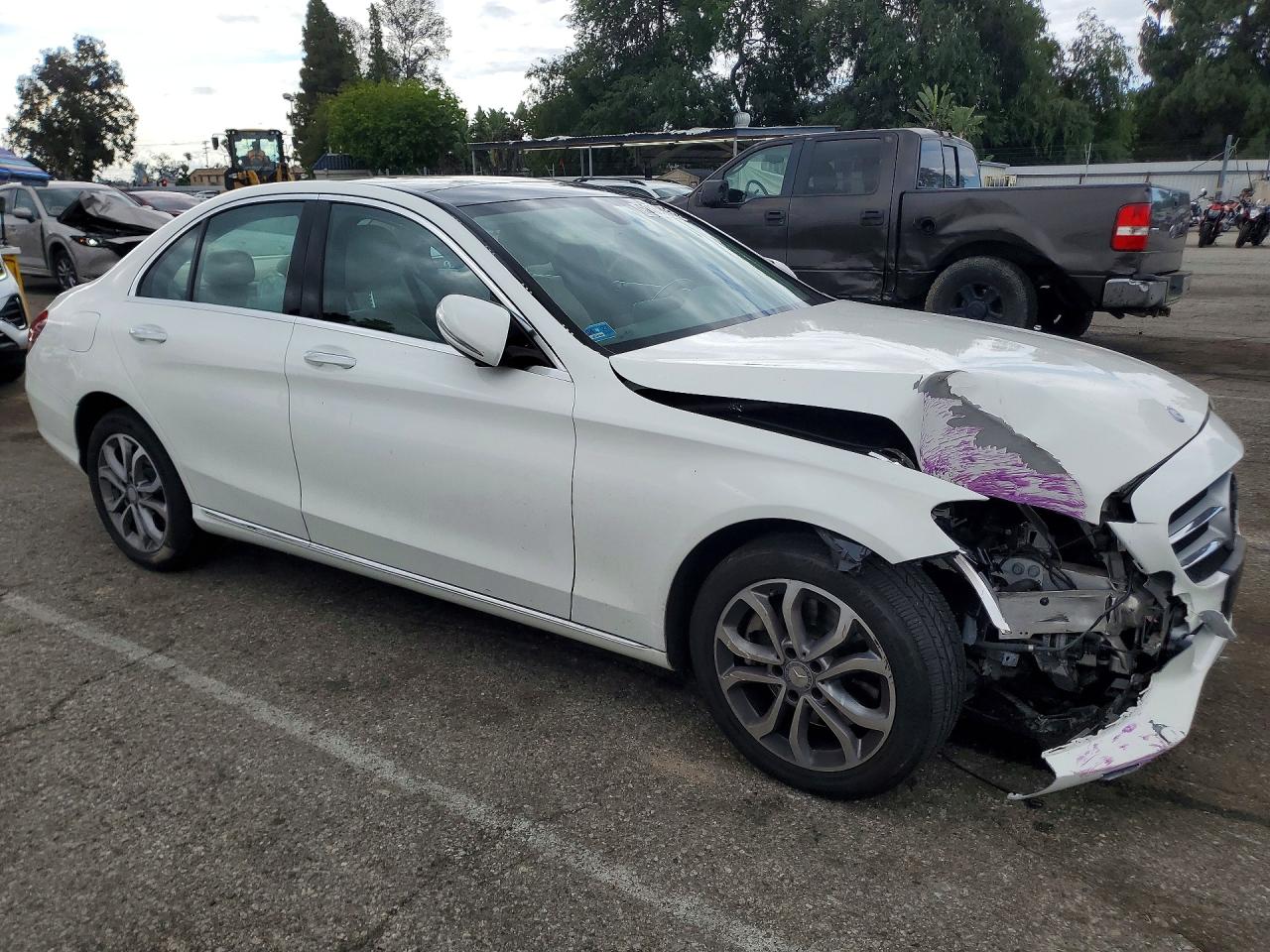 MERCEDES-BENZ C 2015 — 4