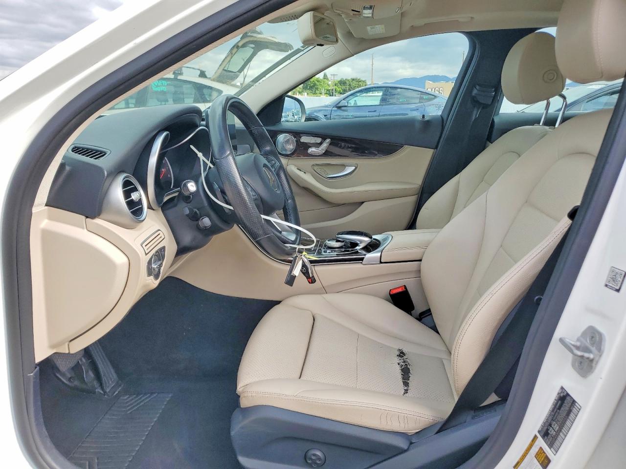 MERCEDES-BENZ C 2015 — 7